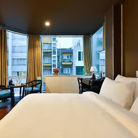 The Noble Swan Hotel New World ホーチミン市 エクステリア 写真