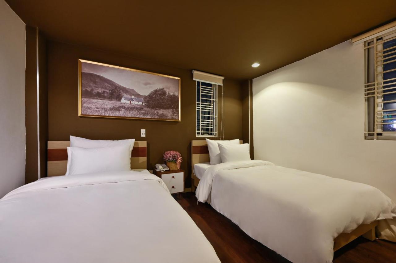 The Noble Swan Hotel New World ホーチミン市 エクステリア 写真