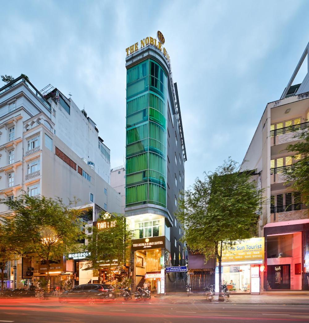 The Noble Swan Hotel New World ホーチミン市 エクステリア 写真